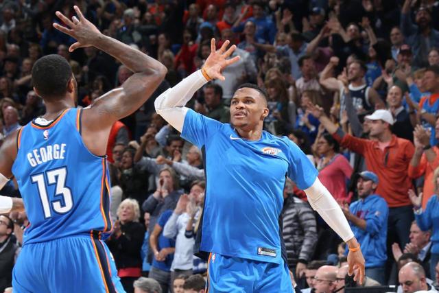  雷霆双少合砍八十五分擒老鹰  