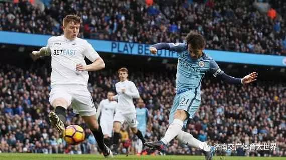  多特蒙德绝杀莱比锡登顶德甲积分榜首  